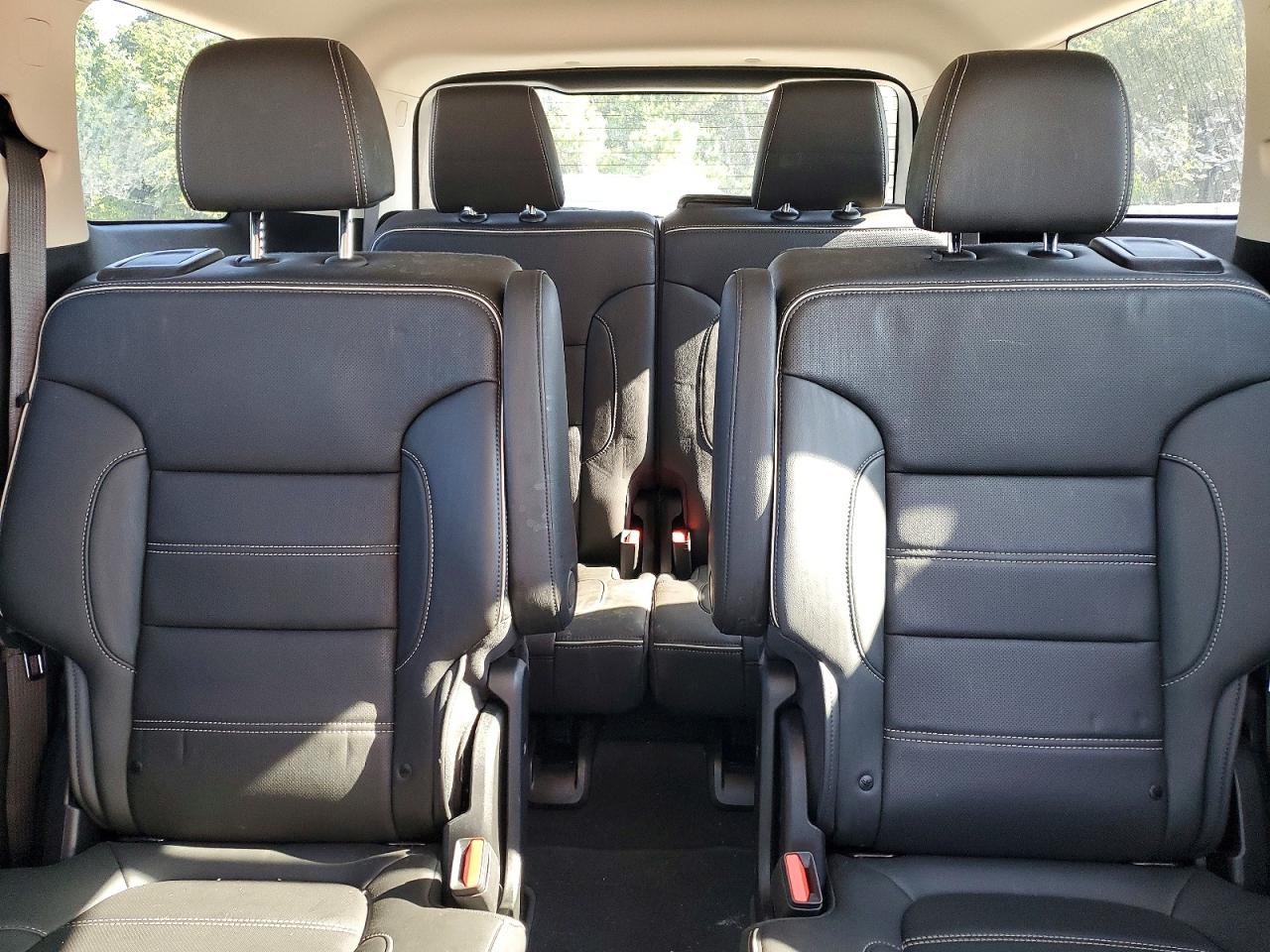 2023 GMC ACADIA DENALI photo 28