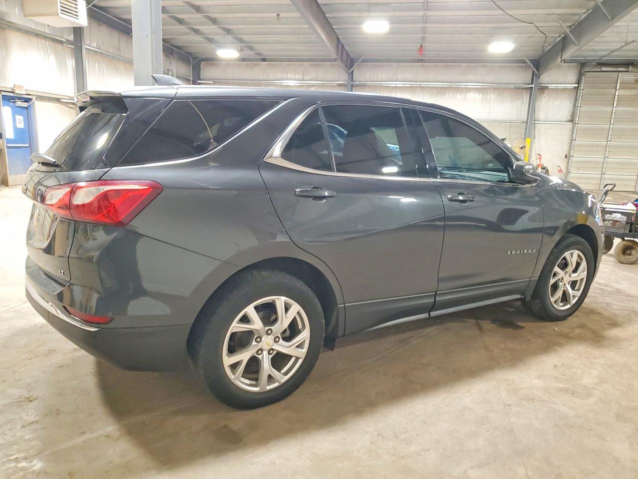 2020 CHEVROLET EQUINOX LT photo 5