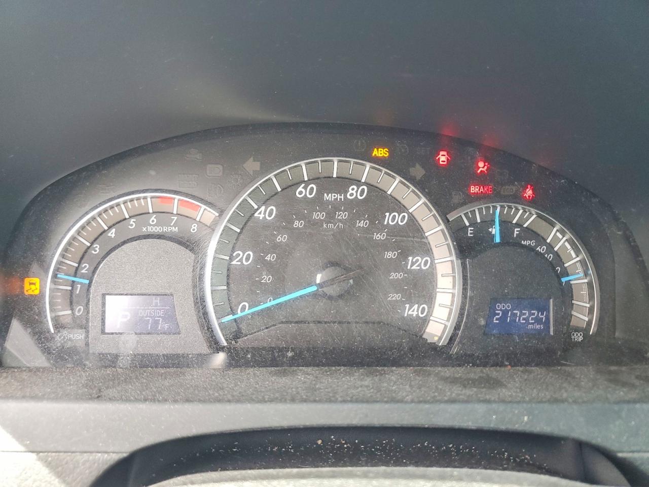 2012 TOYOTA CAMRY SE photo 17