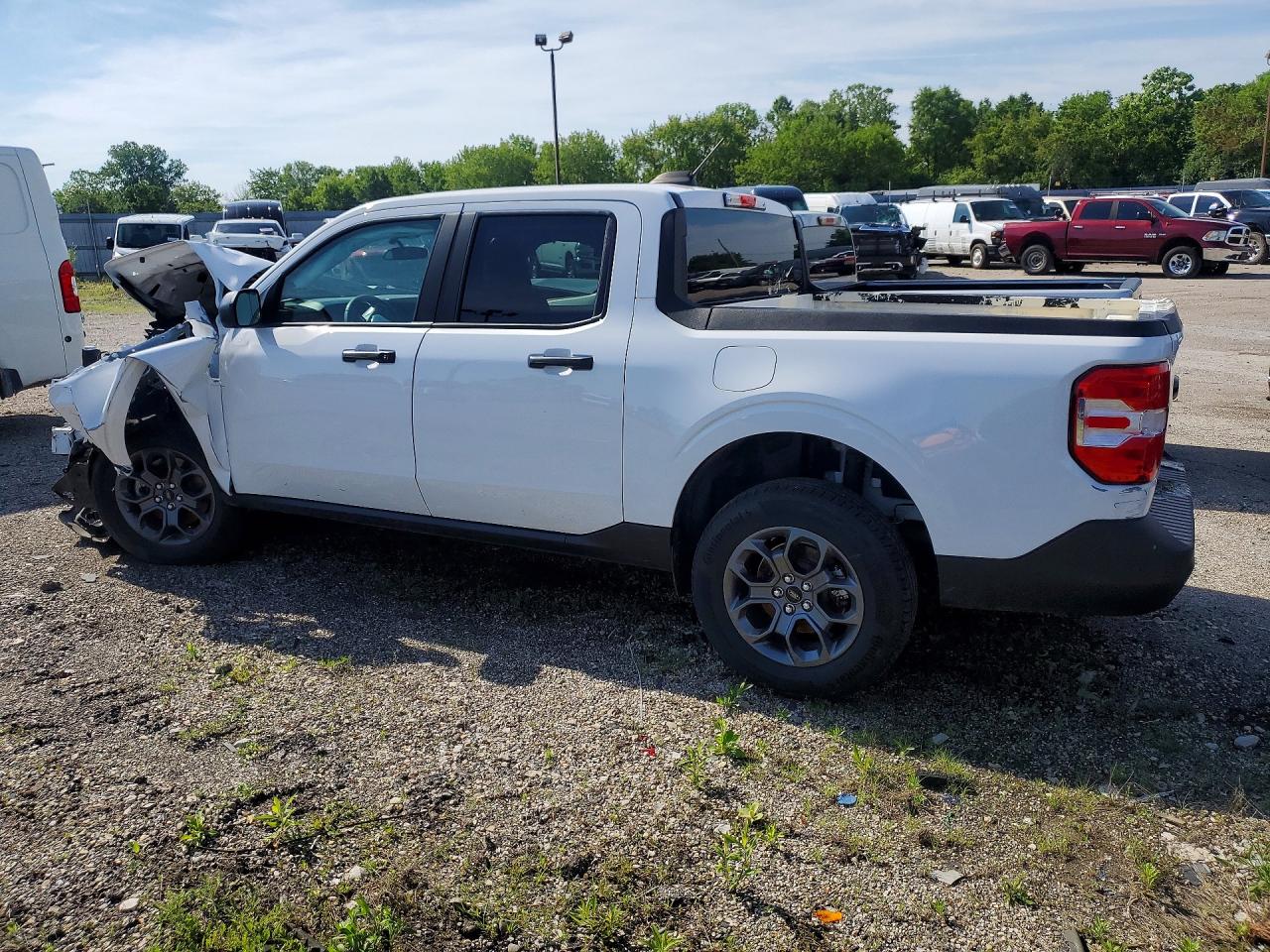2025 FORD MAVERICK XLT photo 4
