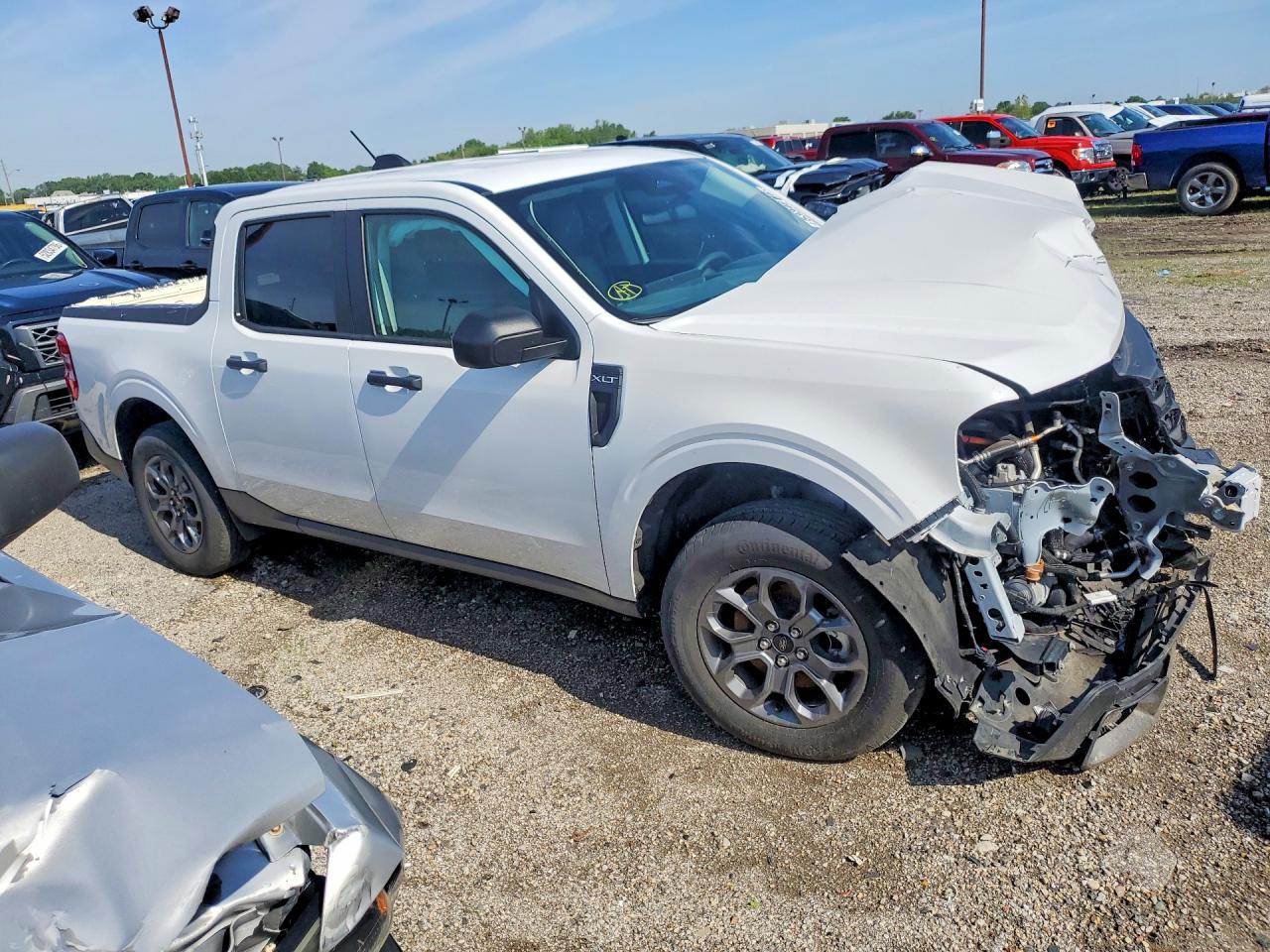 2025 FORD MAVERICK XLT photo 10