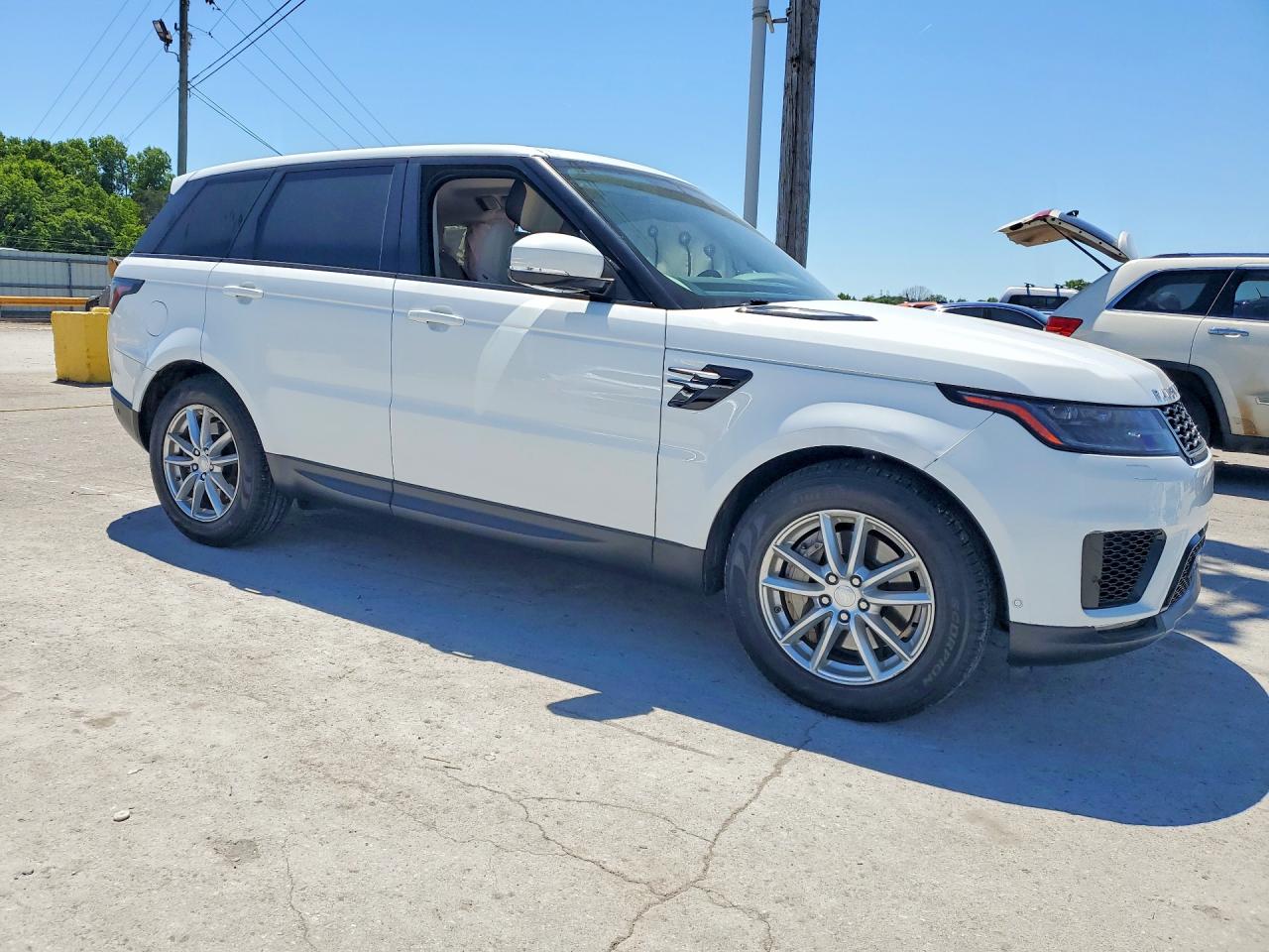2019 LAND ROVER RANGE ROVER SPORT SE photo 7