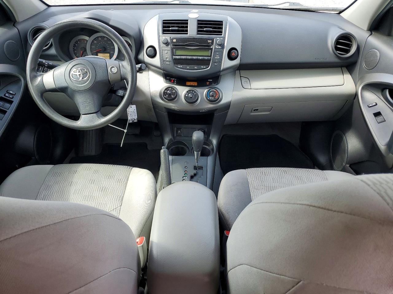 2011 TOYOTA RAV4 BASE photo 22