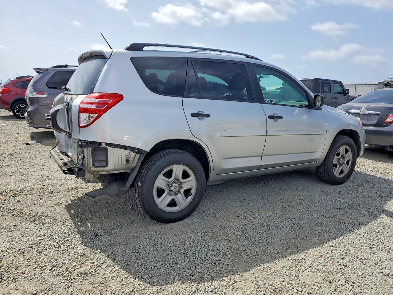 2011 TOYOTA RAV4 BASE photo 7