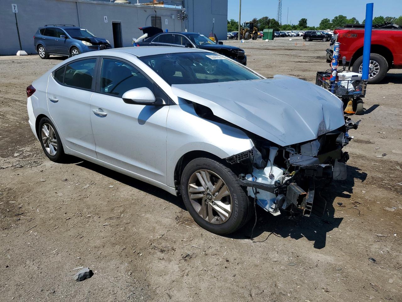 2019 HYUNDAI ELANTRA SEL photo 4