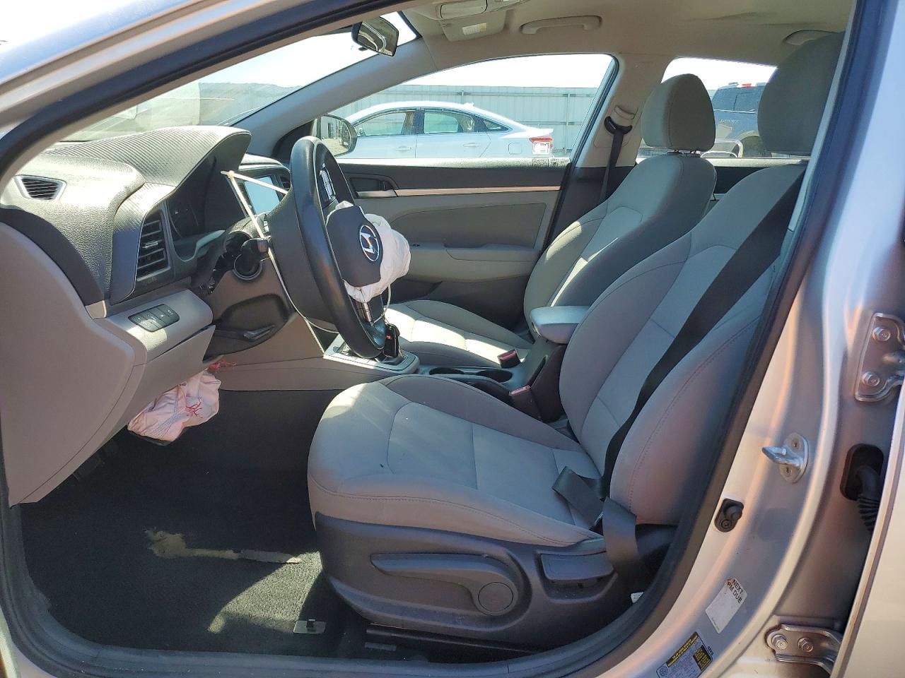 2019 HYUNDAI ELANTRA SEL photo 7