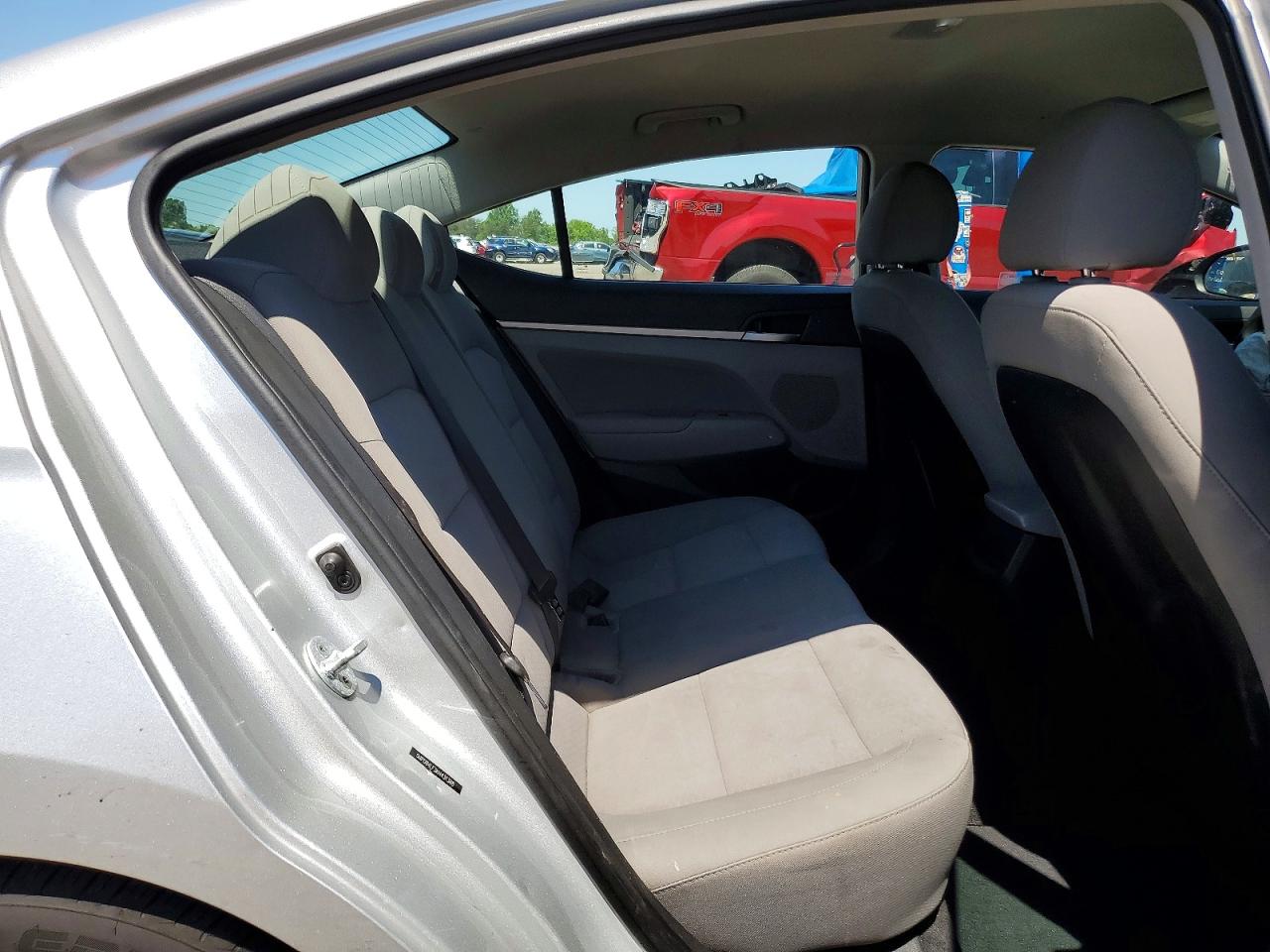 2019 HYUNDAI ELANTRA SEL photo 10