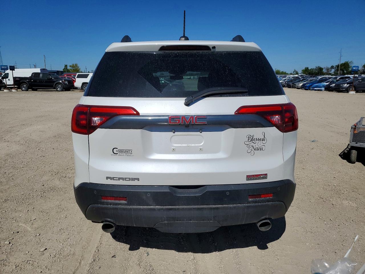 2017 GMC ACADIA ALL TERRAIN photo 11