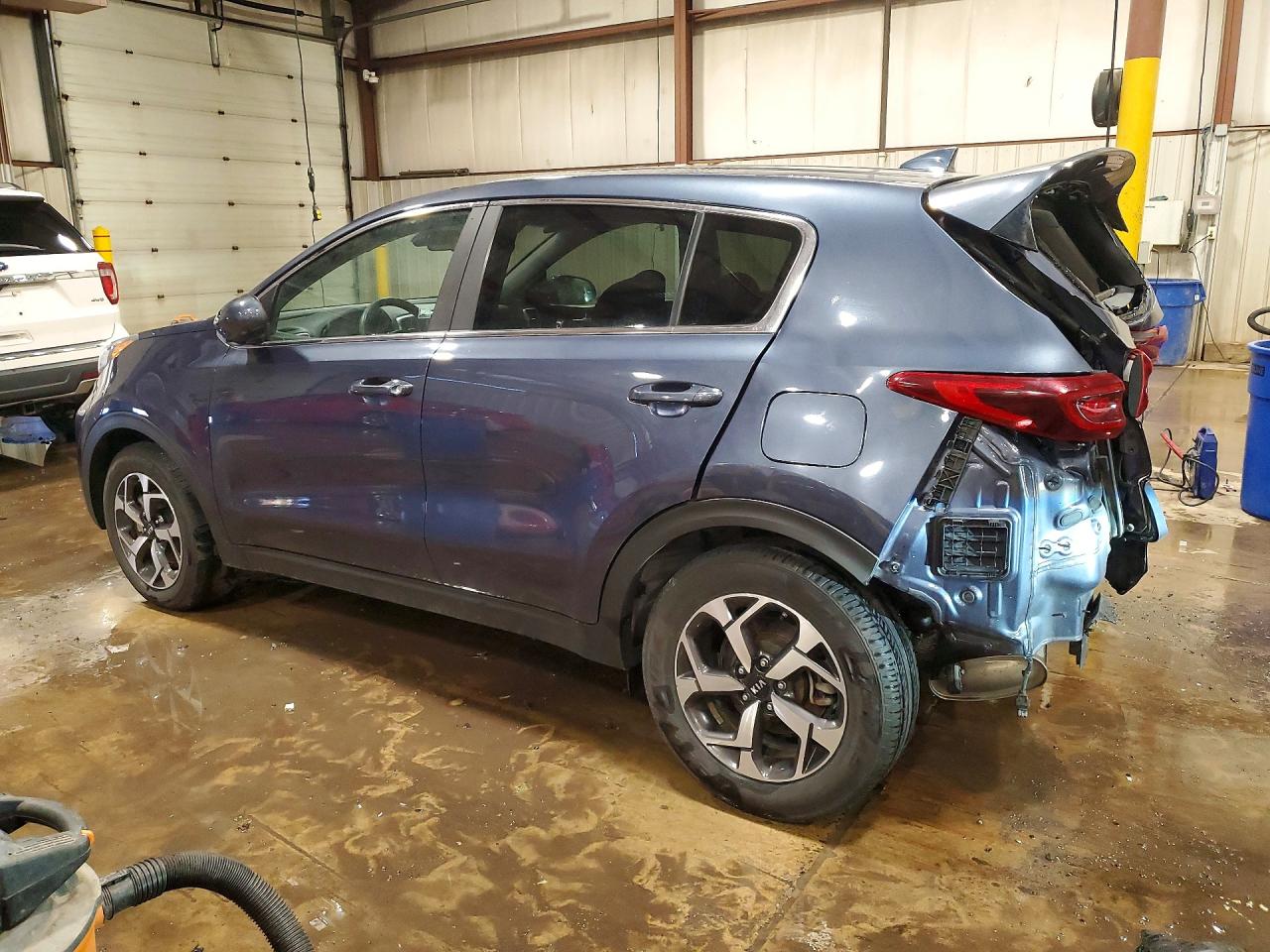 2020 KIA SPORTAGE LX photo 2