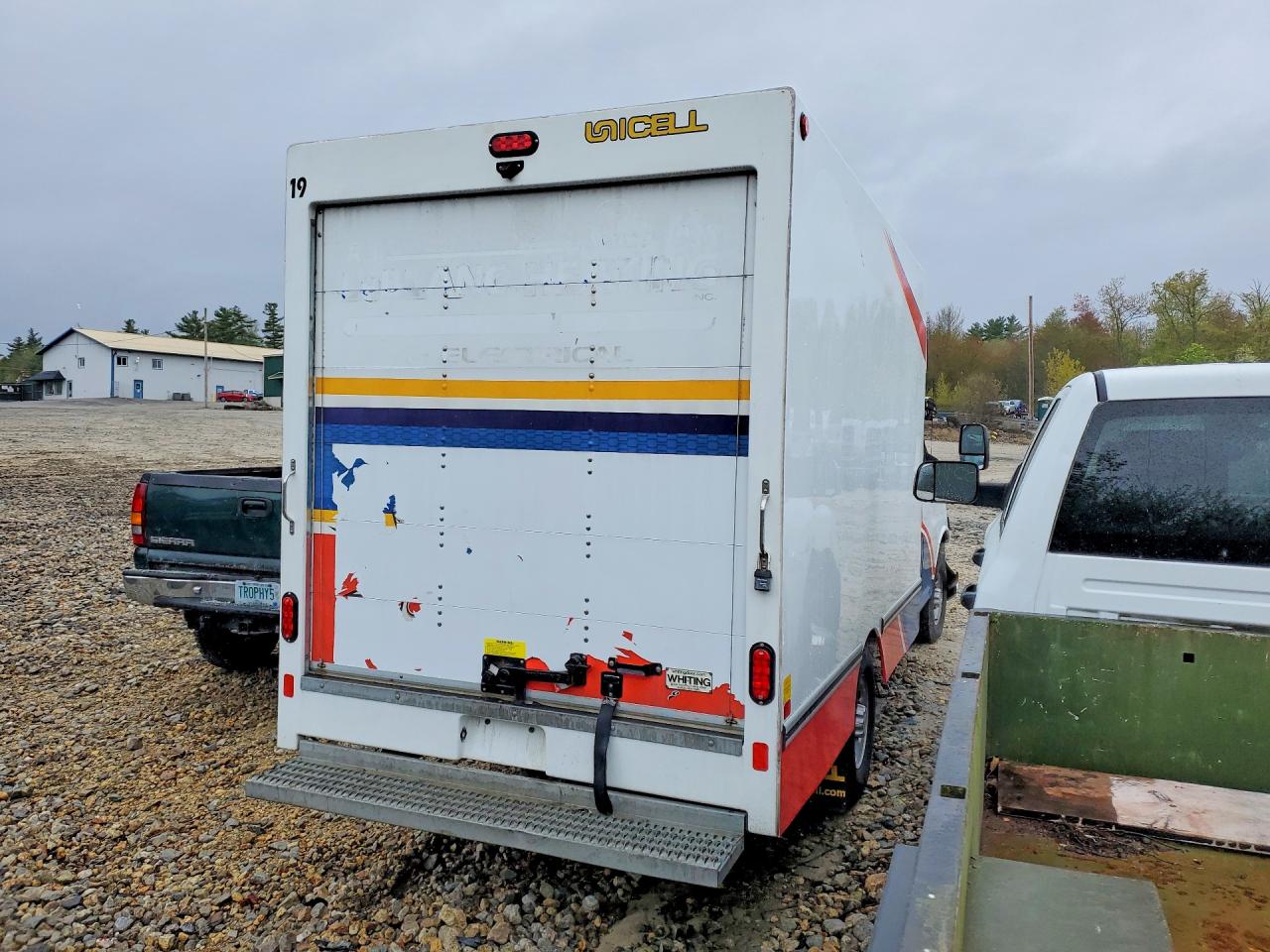 2024 CHEVROLET EXPRESS G3500 photo 5