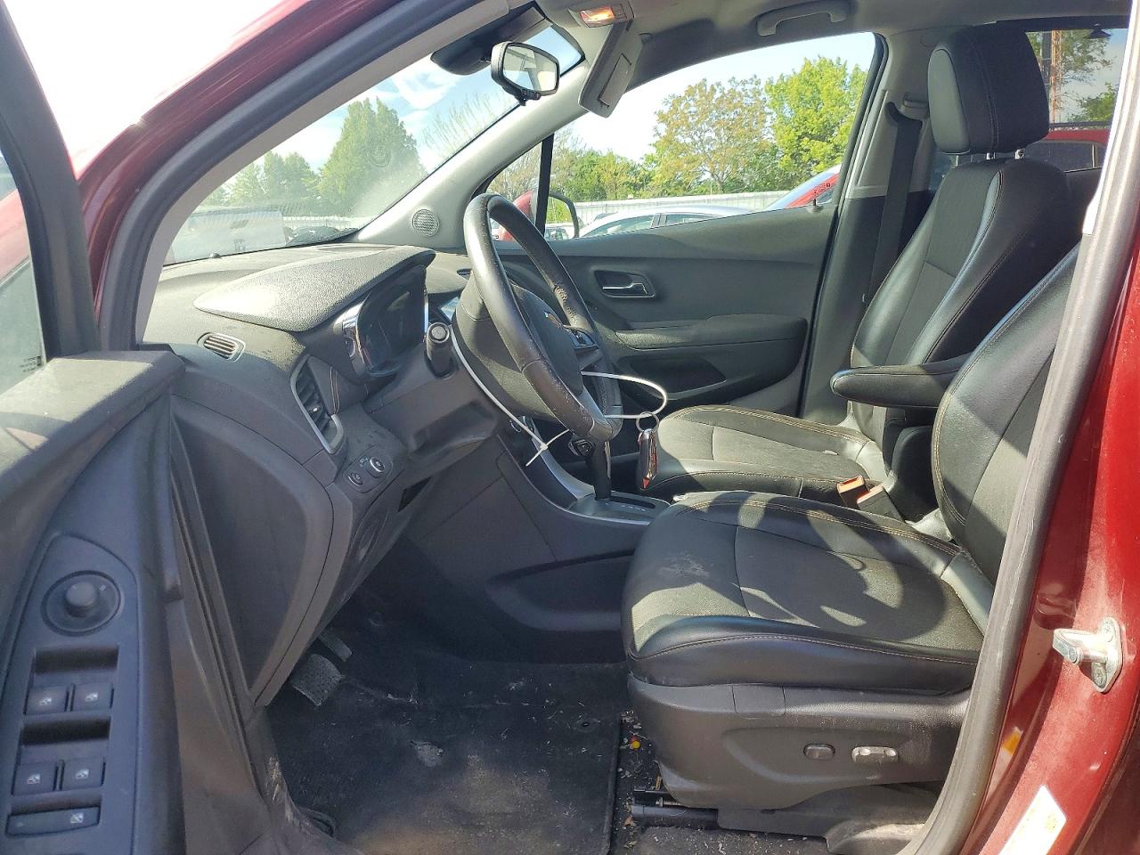 2017 CHEVROLET TRAX 1LT photo 7