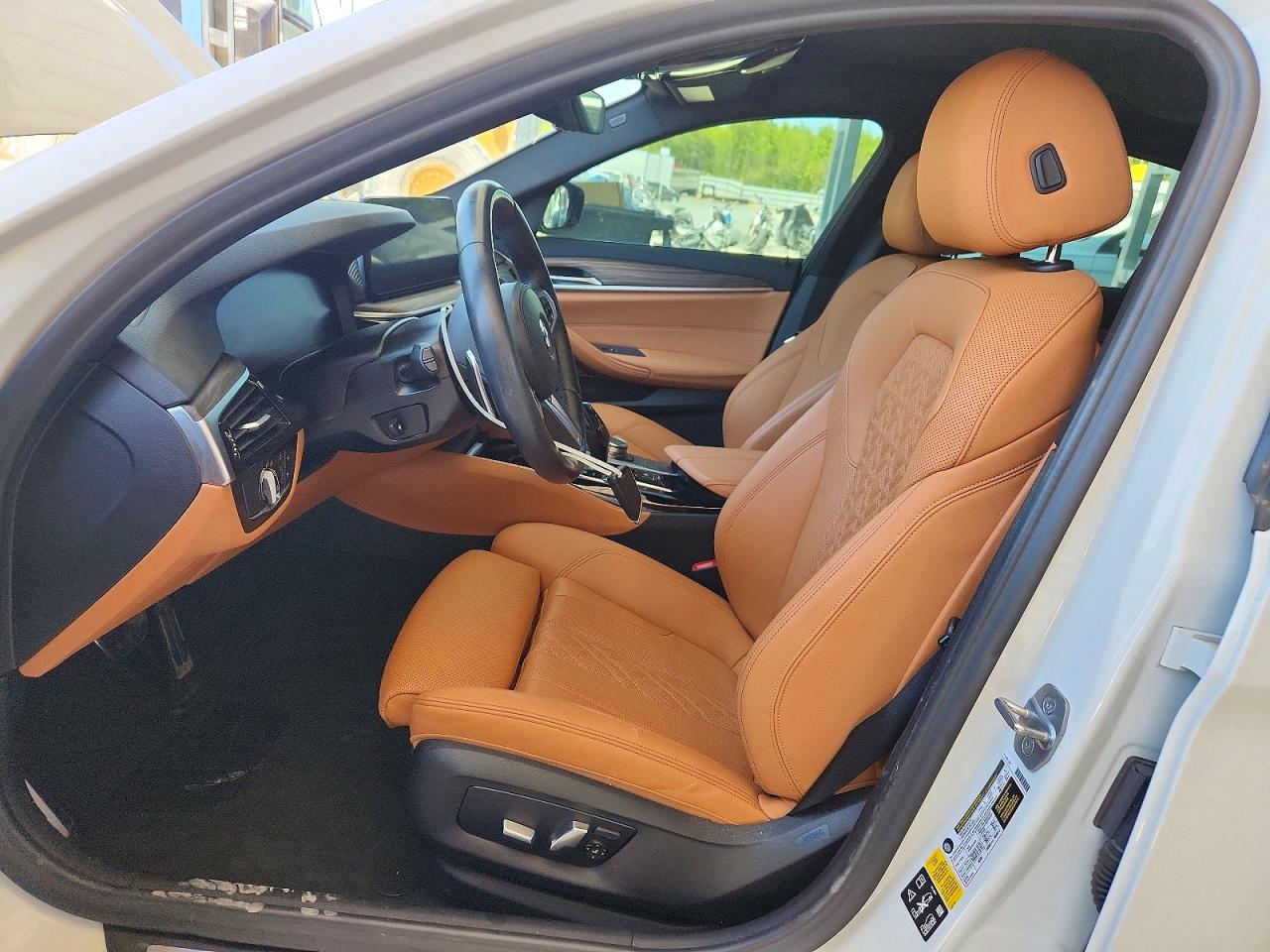 2022 BMW 530 XI photo 7