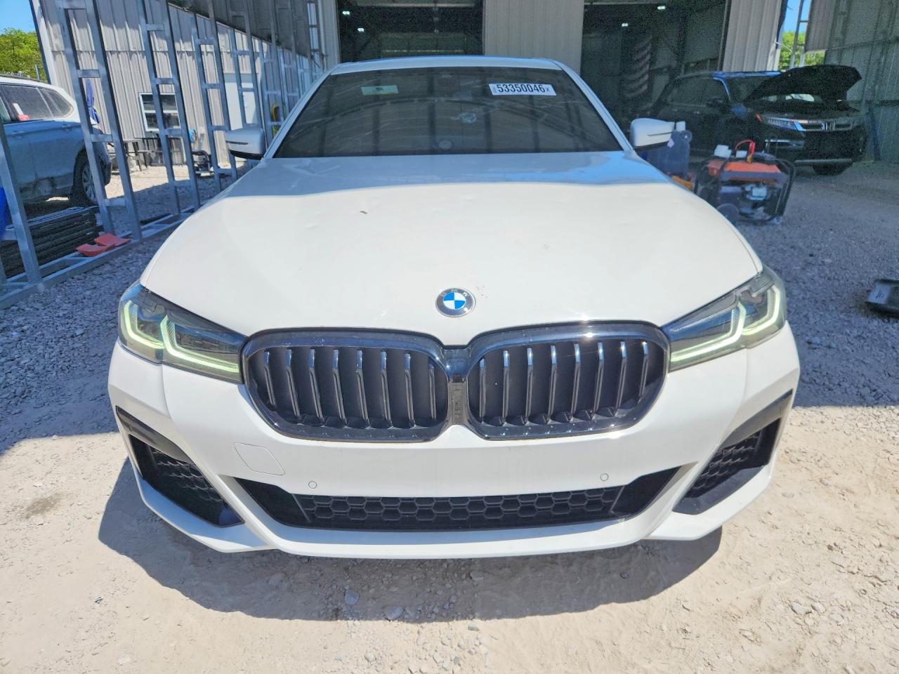 2022 BMW 530 XI photo 5