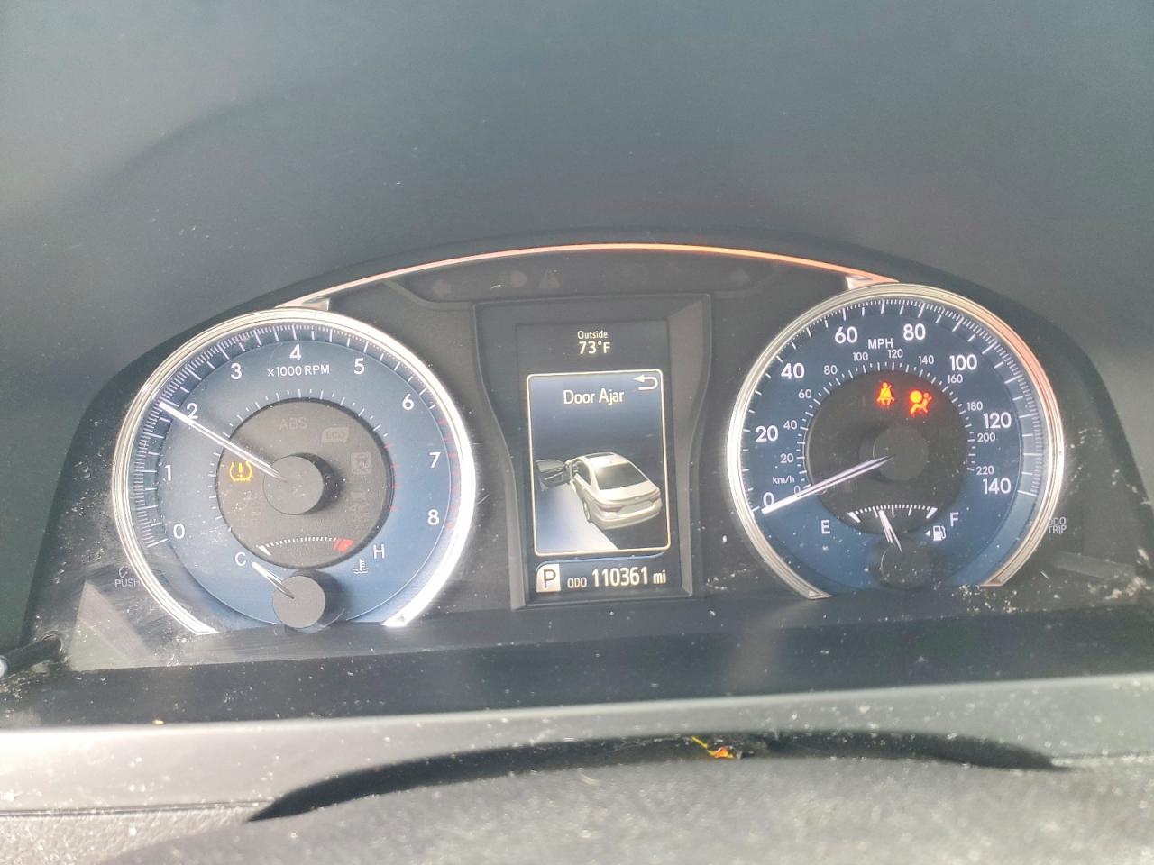 2016 TOYOTA CAMRY LE photo 9