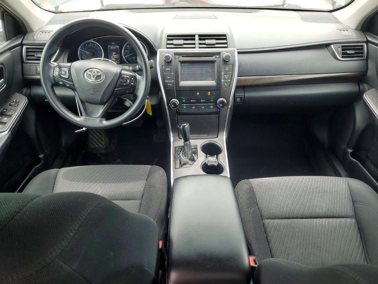 2016 TOYOTA CAMRY LE photo 8