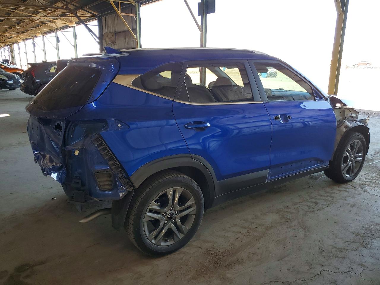 2023 KIA SELTOS S photo 5