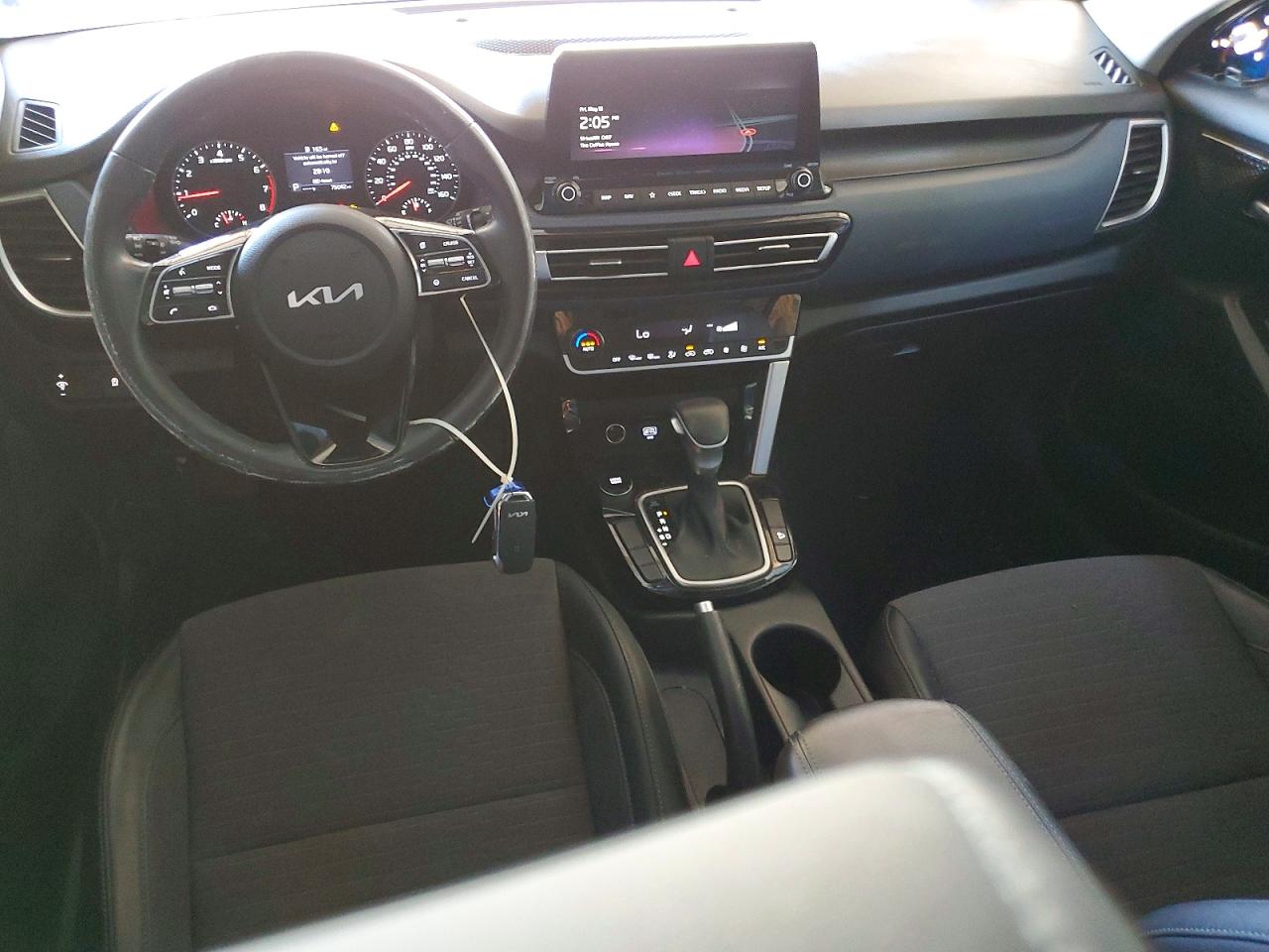 2023 KIA SELTOS S photo 15