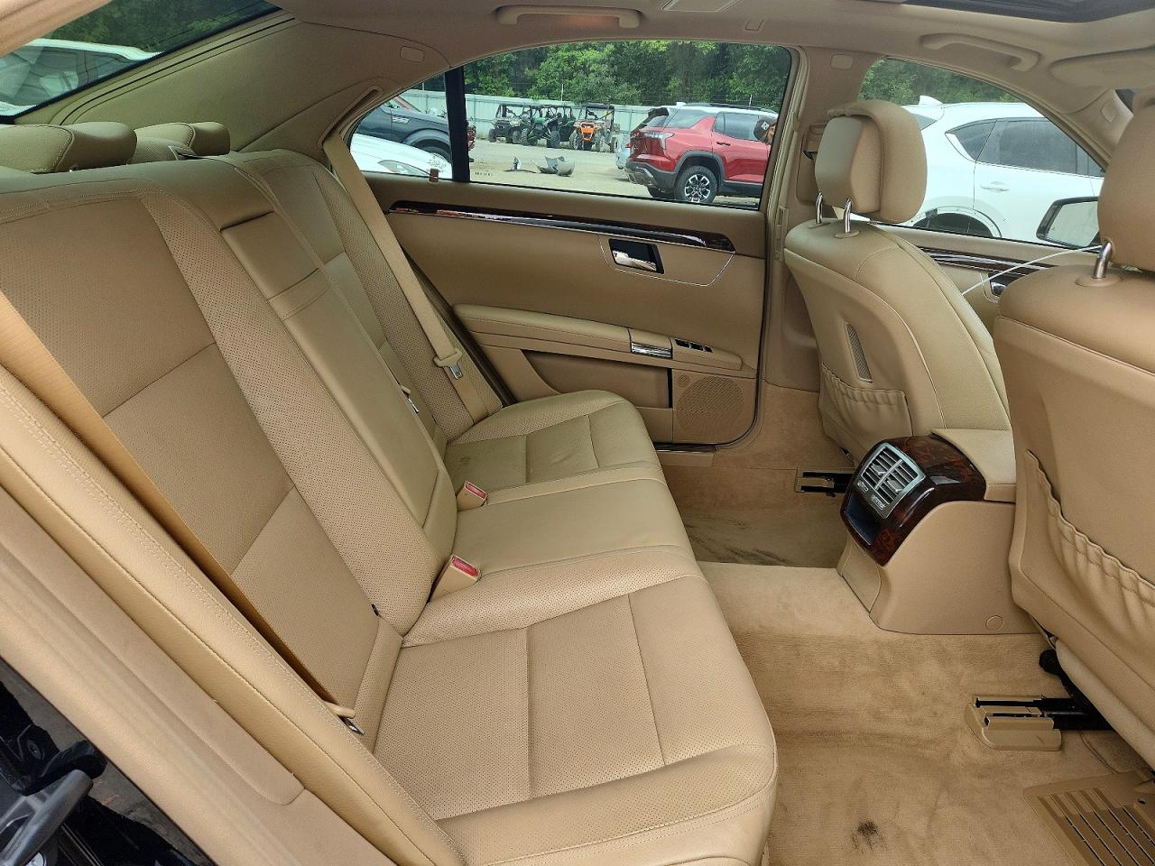 2011 MERCEDES-BENZ S 550 photo 28
