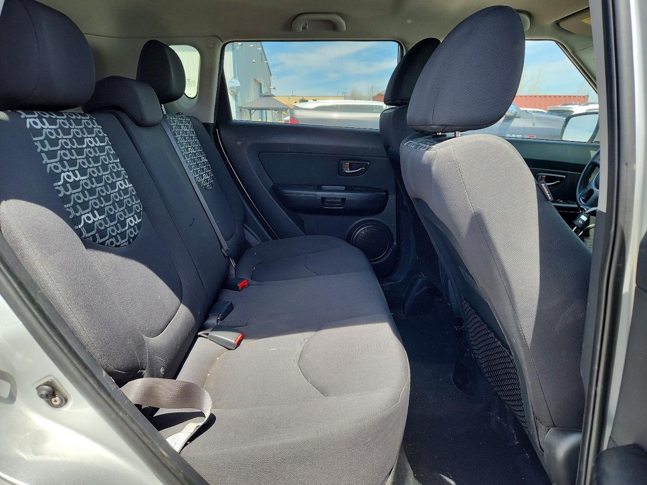2011 KIA SOUL + photo 17