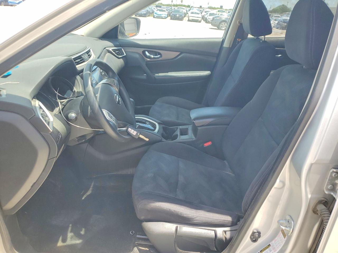 2016 NISSAN ROGUE S photo 7