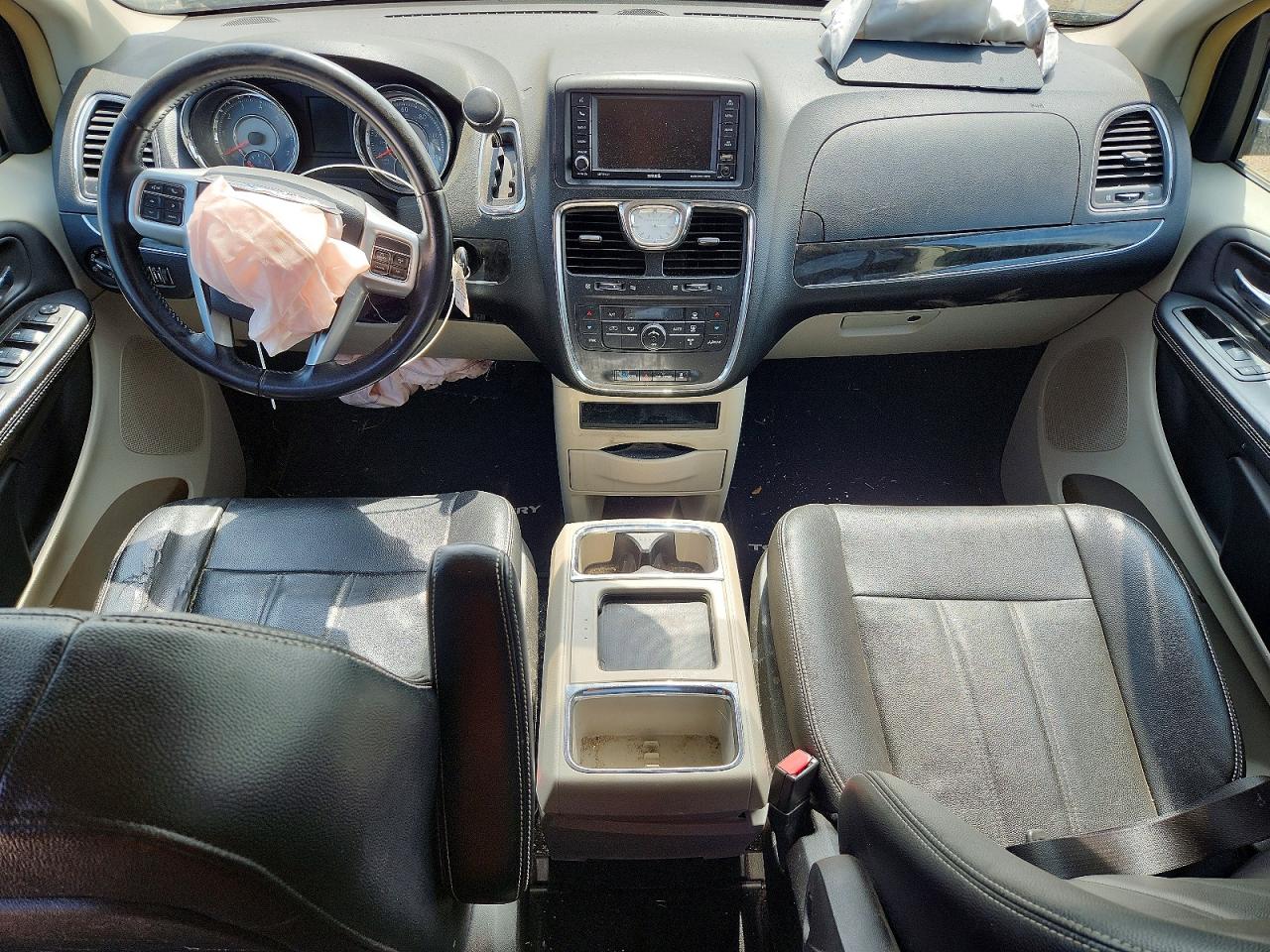2013 CHRYSLER TOWN & COUNTRY TOURING photo 15