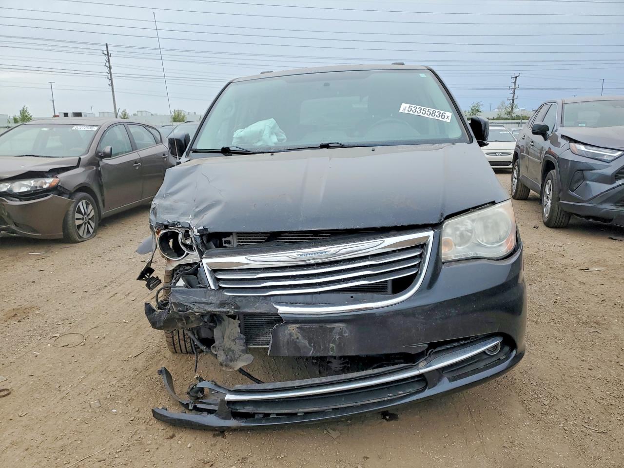 2013 CHRYSLER TOWN & COUNTRY TOURING photo 9