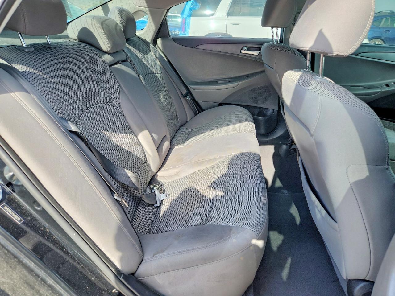 2012 HYUNDAI SONATA GLS photo 19