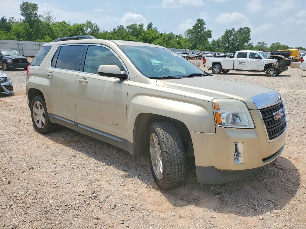 2011 GMC TERRAIN SLT photo 7