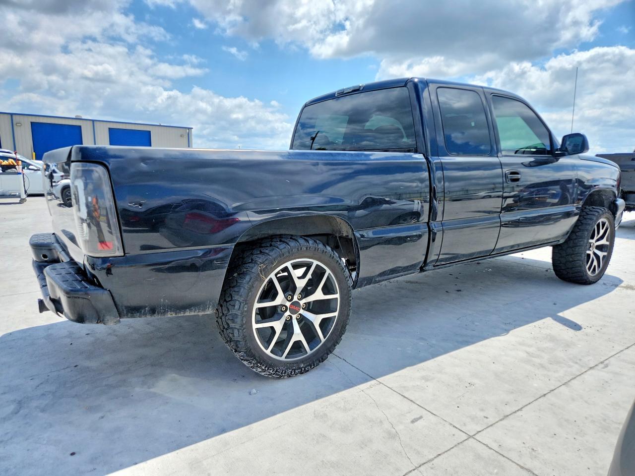 2006 CHEVROLET SILVERADO C1500 photo 3