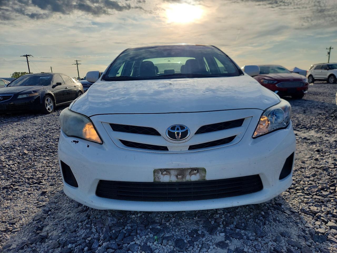 2012 TOYOTA COROLLA LE photo 13