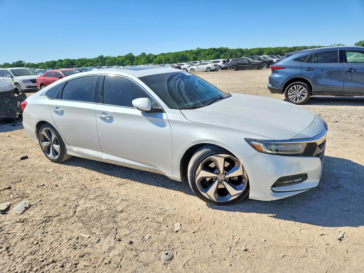 2018 HONDA ACCORD TOURING photo 7