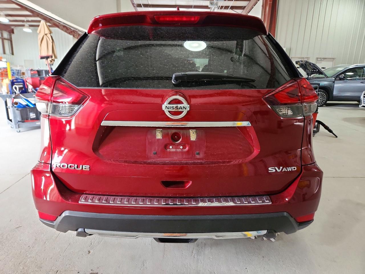 2018 NISSAN ROGUE SV photo 16