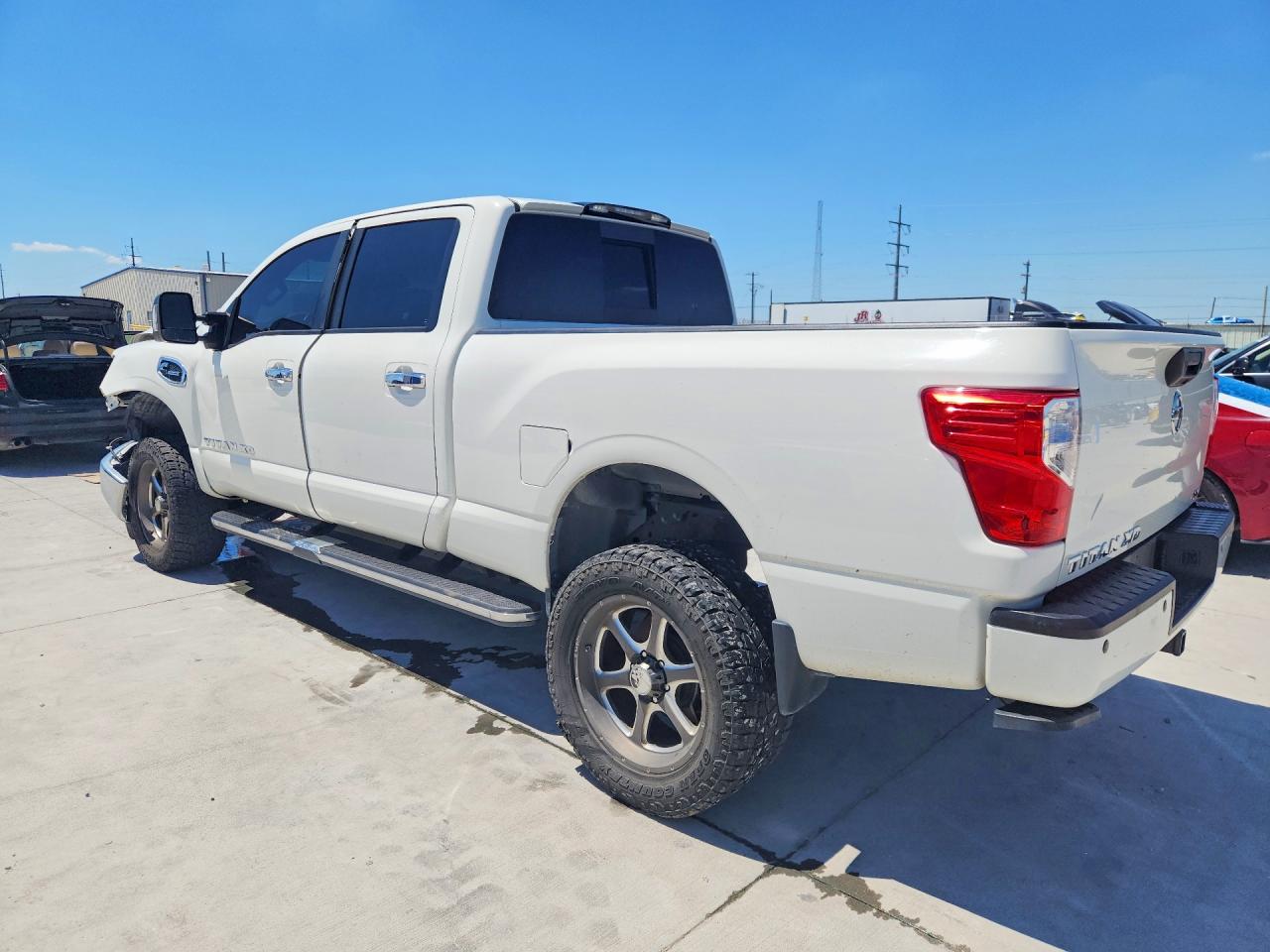 2016 NISSAN TITAN XD S photo 3