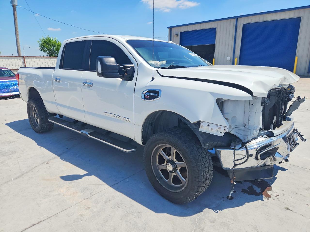 2016 NISSAN TITAN XD S photo 7