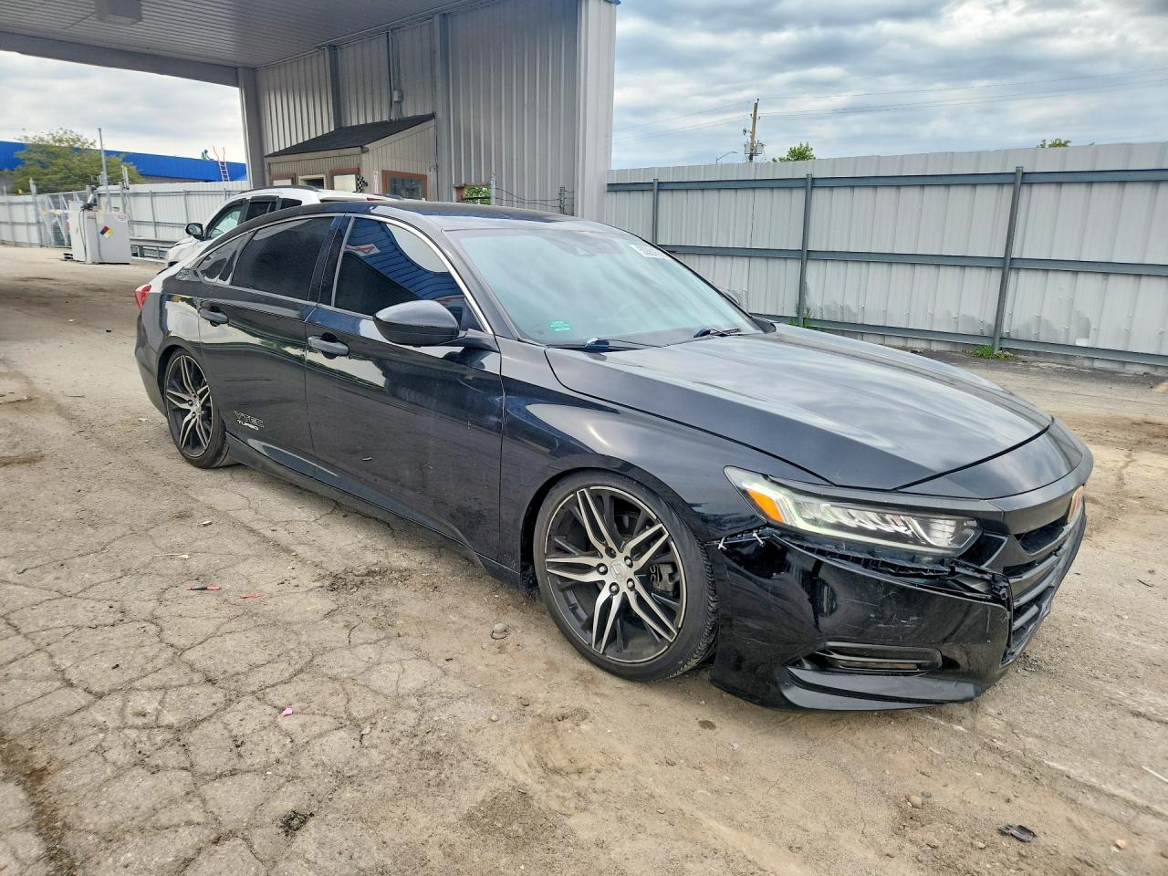 2018 HONDA ACCORD SPORT photo 4