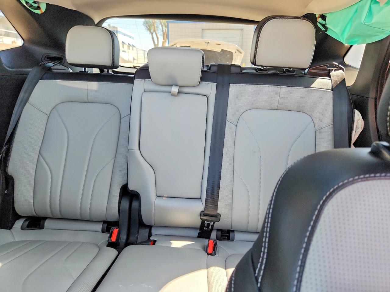 2025 FORD ESCAPE PLATINUM photo 19