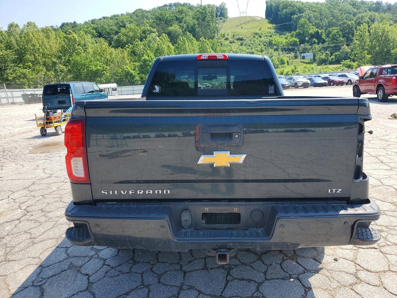 2018 CHEVROLET SILVERADO K1500 LTZ photo 11