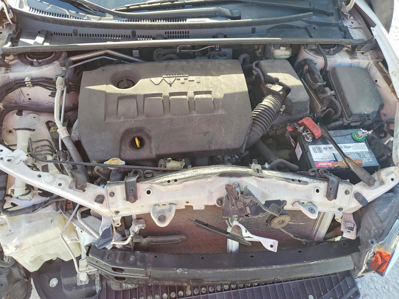 2014 TOYOTA COROLLA LE photo 31
