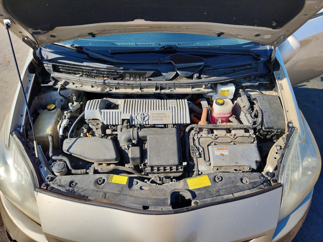 2011 TOYOTA PRIUS TWO photo 21