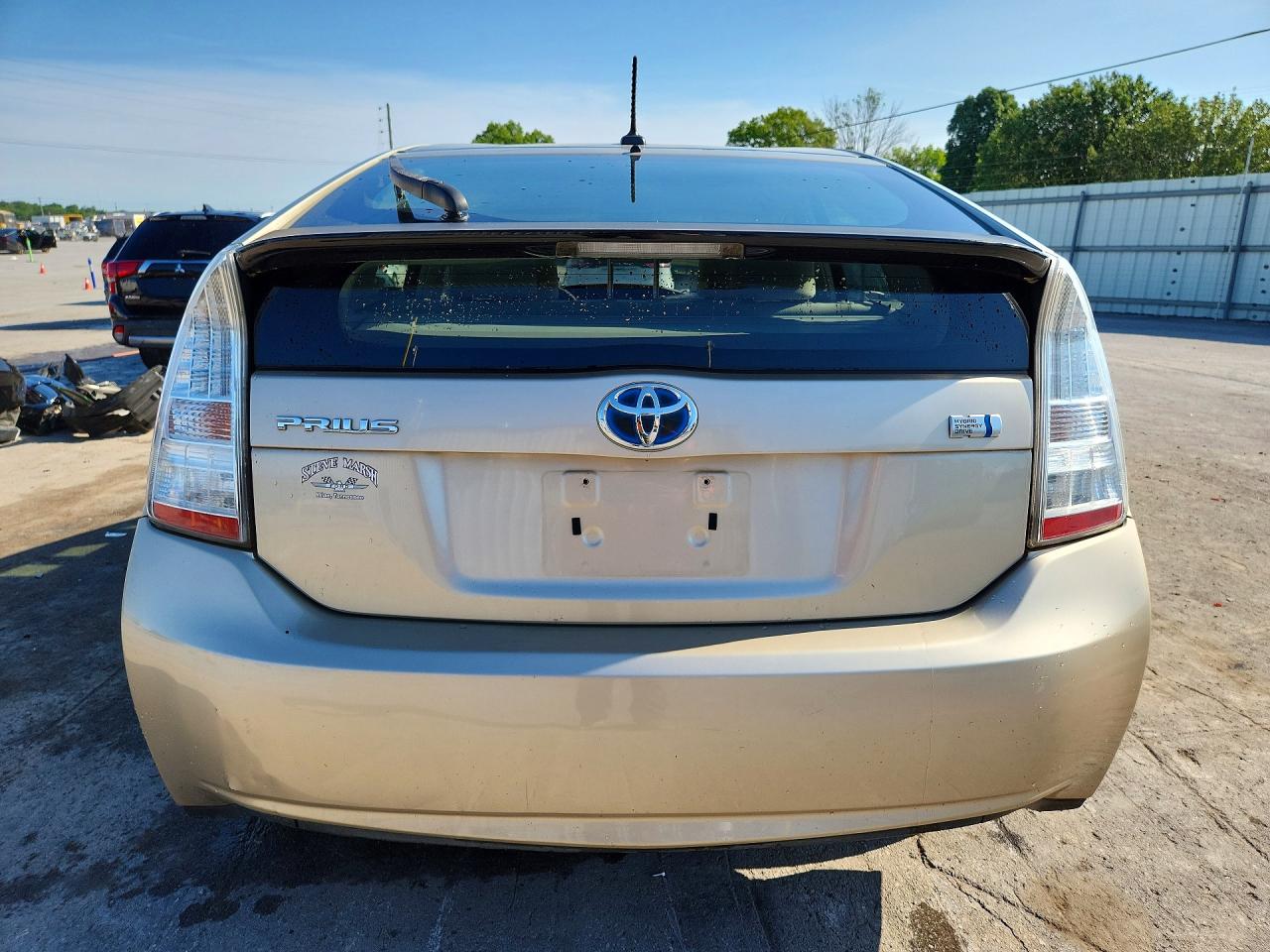 2011 TOYOTA PRIUS TWO photo 11