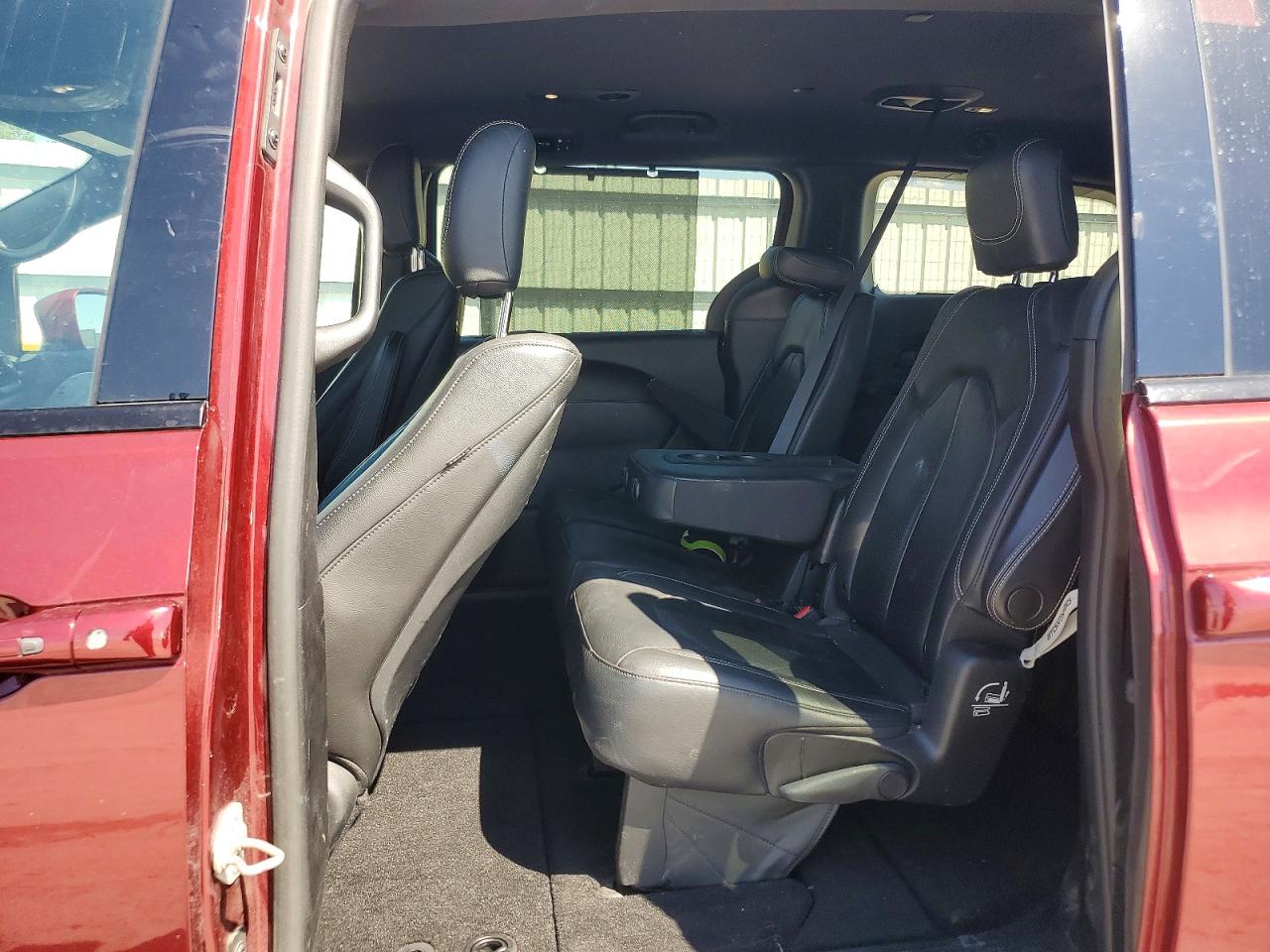2019 CHRYSLER PACIFICA TOURING L PLUS photo 21