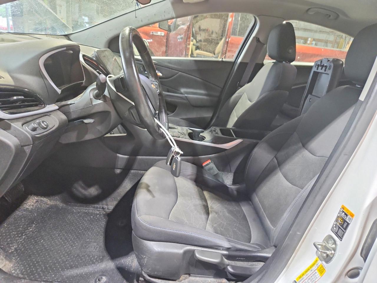 2017 CHEVROLET VOLT LT photo 19