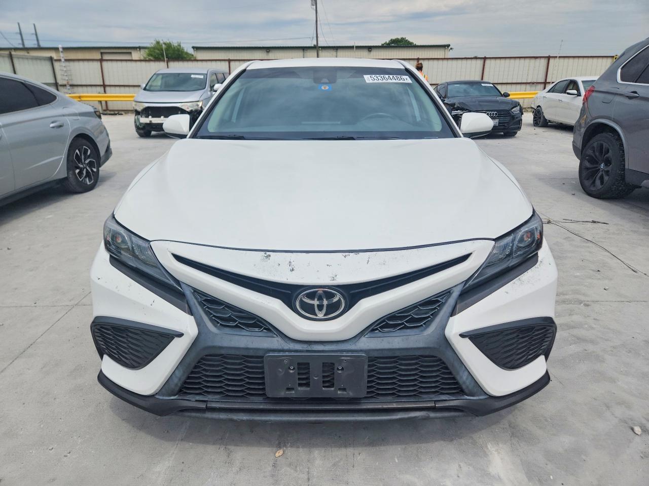 2021 TOYOTA CAMRY SE photo 13