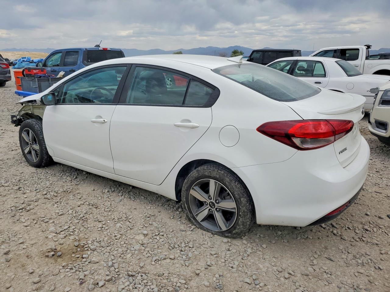 2018 KIA FORTE S photo 3