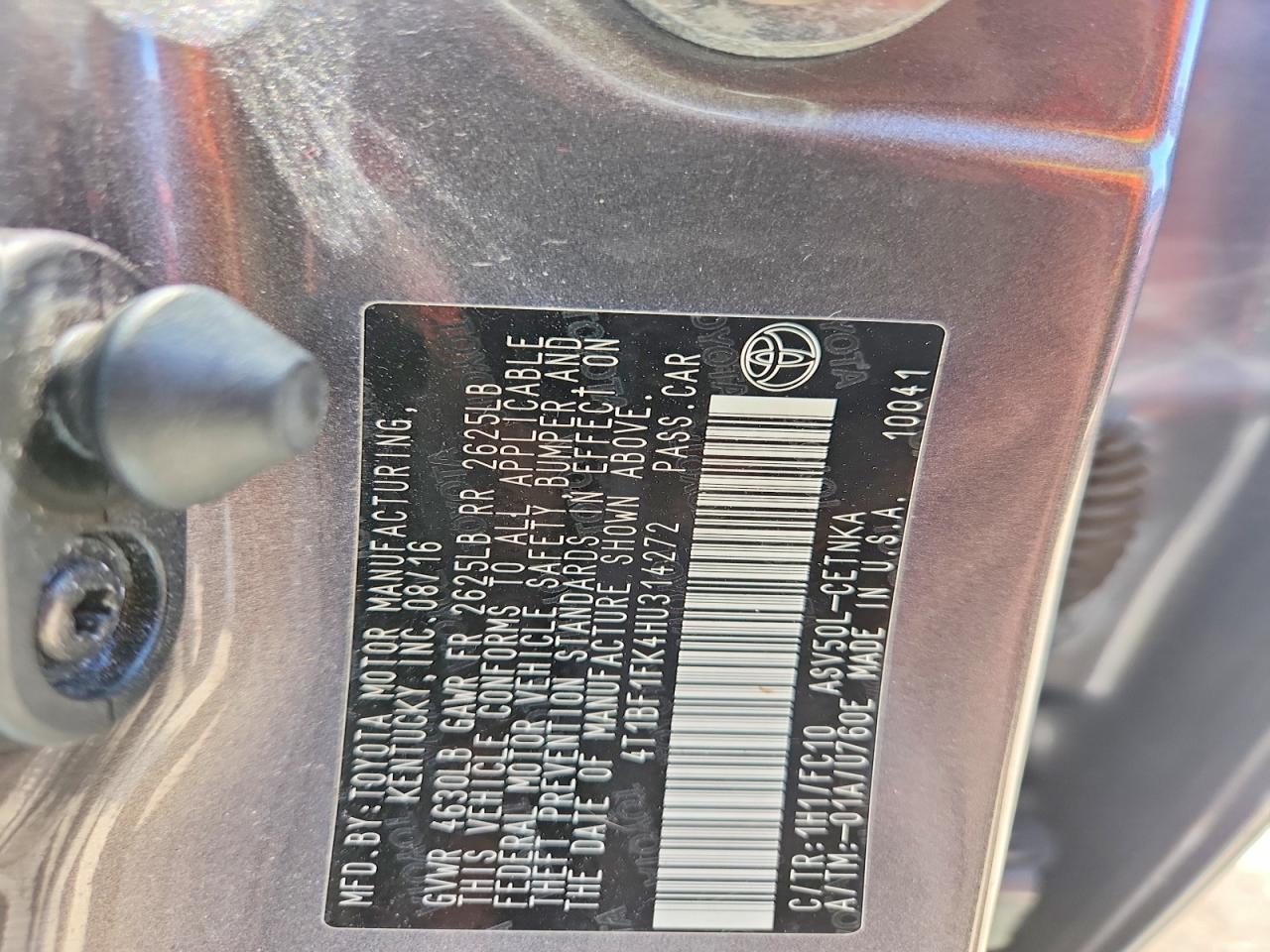2017 TOYOTA CAMRY LE photo 37