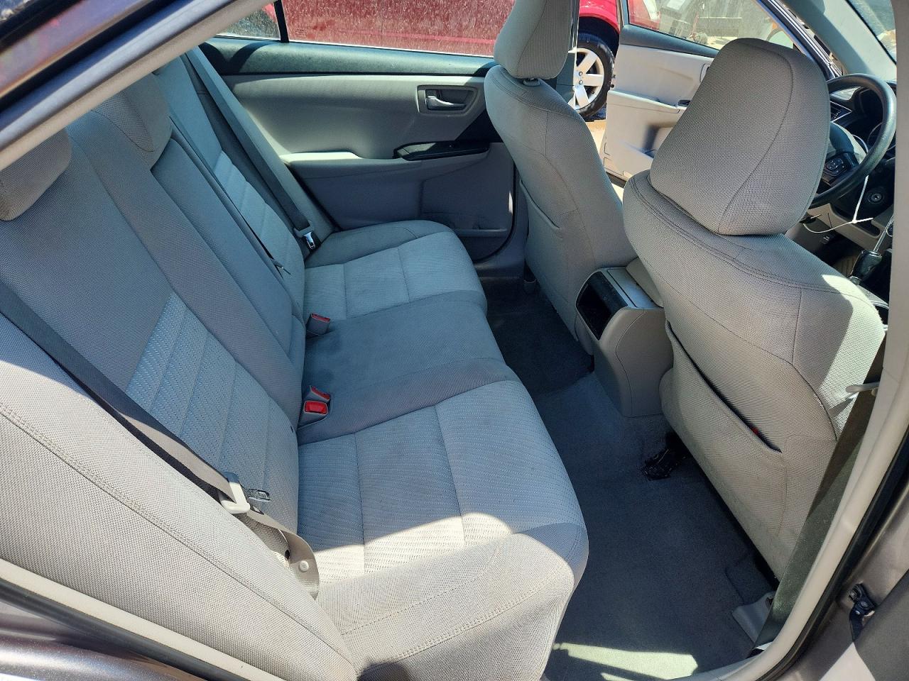 2017 TOYOTA CAMRY LE photo 28