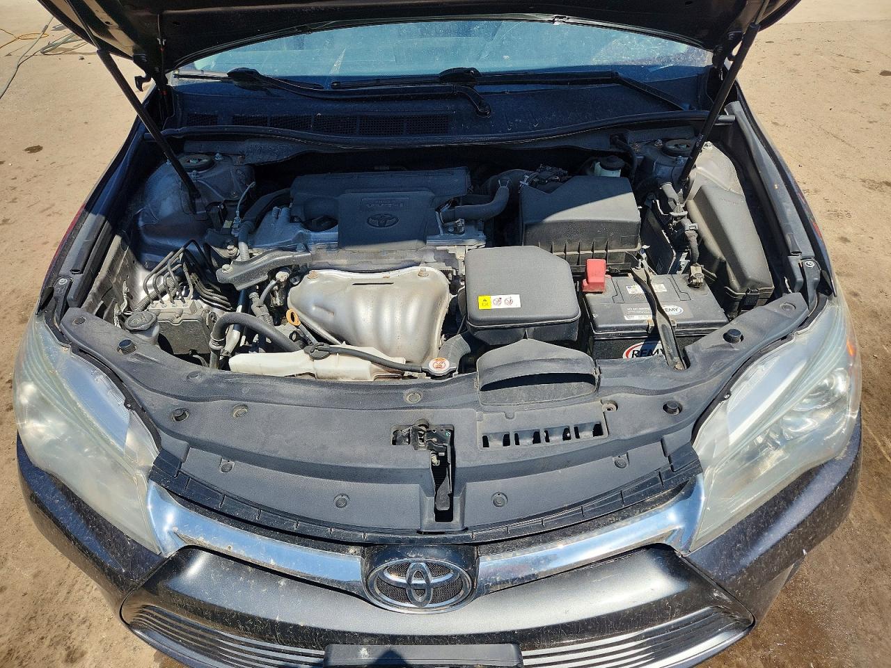 2017 TOYOTA CAMRY LE photo 31