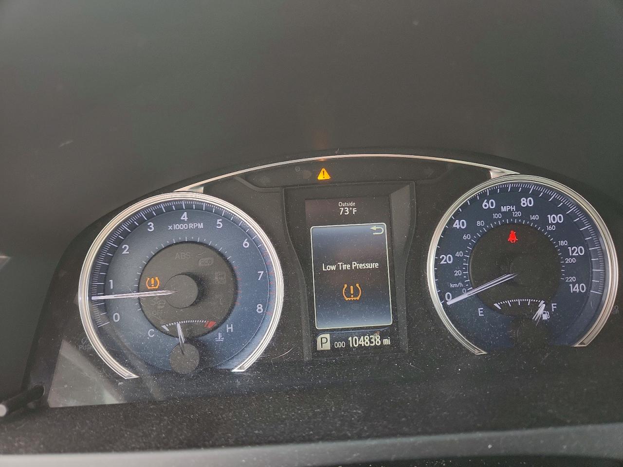 2017 TOYOTA CAMRY LE photo 25