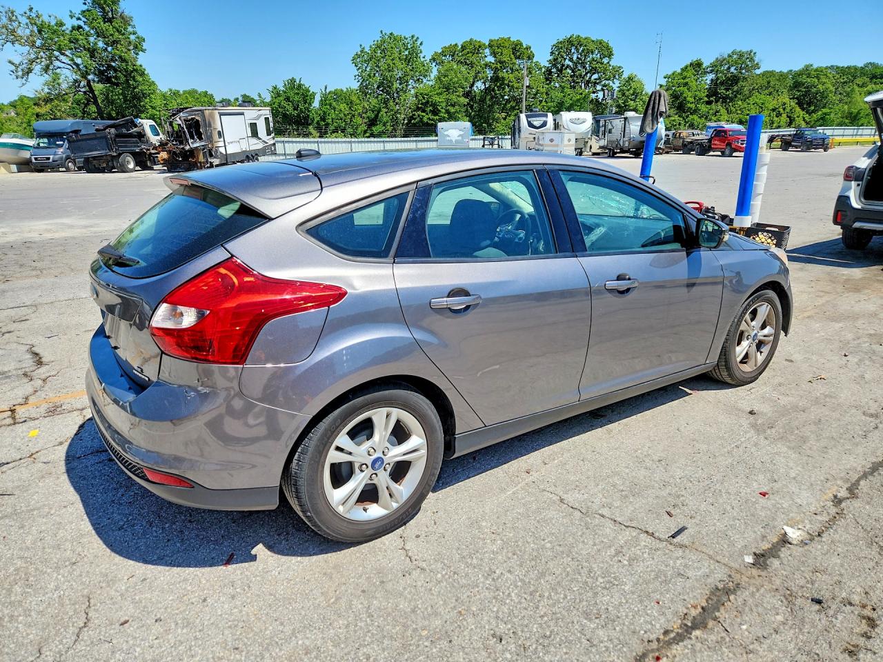 2014 FORD FOCUS SE photo 5