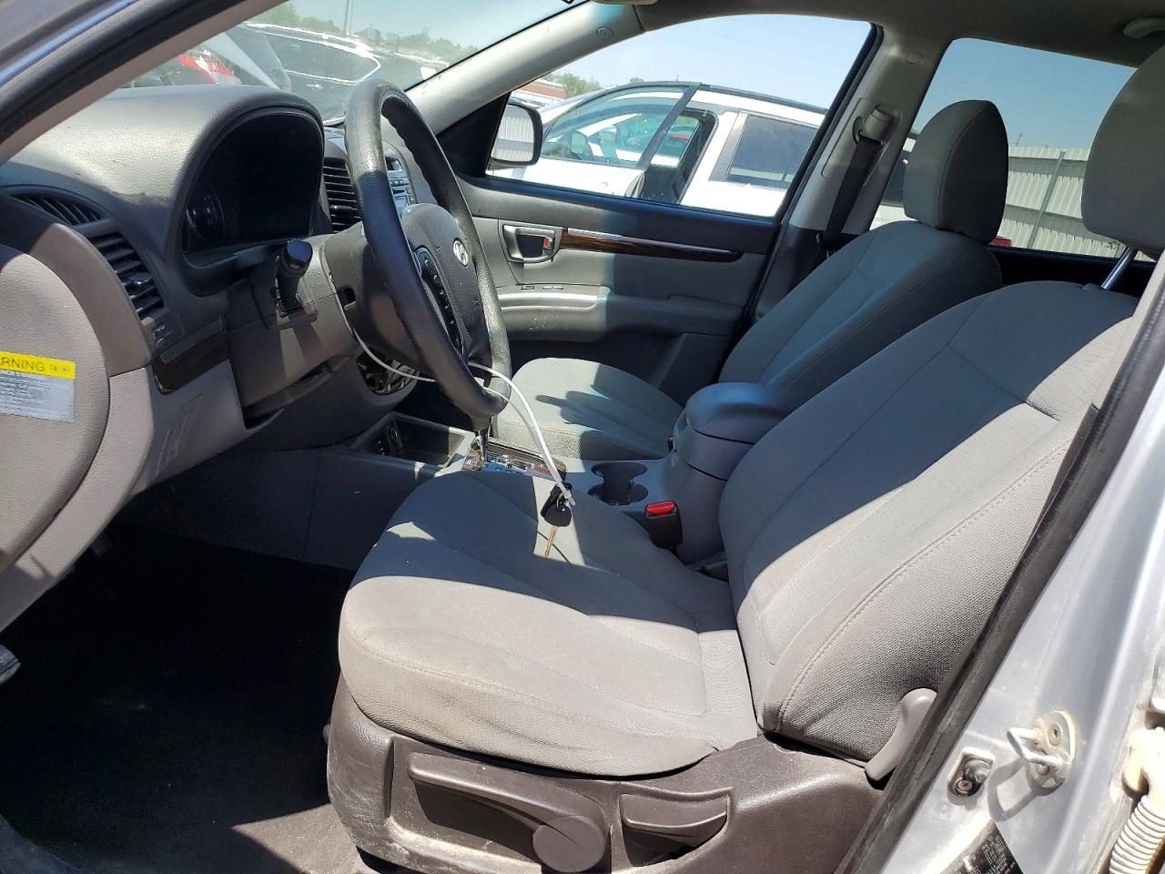 2010 HYUNDAI SANTA FE GLS photo 19